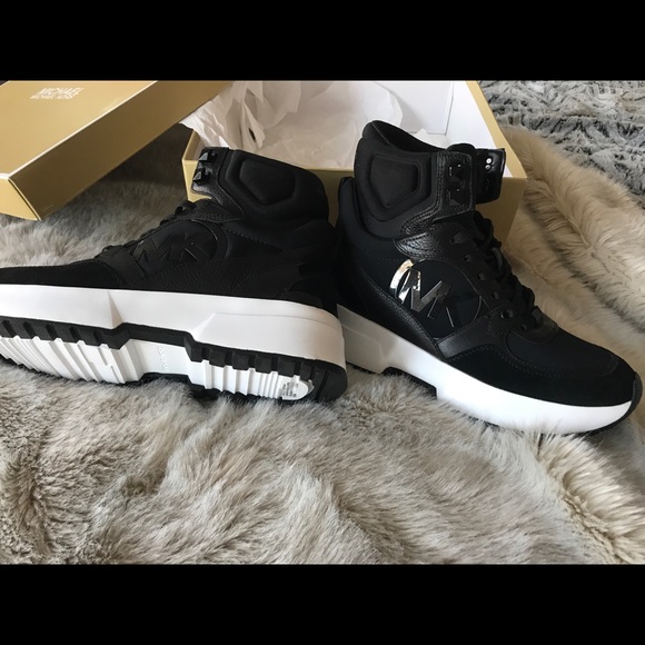 New Michael Kors Sneaker Boot - Picture 6 of 11